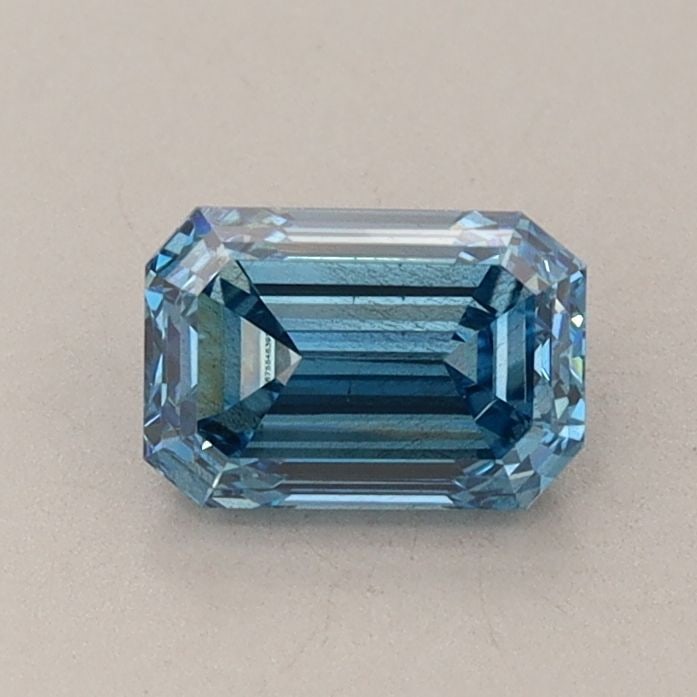 Loose Diamond - EMERALD 0.8ct Fancy Vivid Blue SI1: Loose Diamond - EMERALD 0.8ct Fancy Vivid Blue SI1 Source: This is a real non-mined Diamond that has been grown in a lab Shape: EMERALD Carats: 0.8 Color: Fancy Vivid Blue Certification: IGI Video: