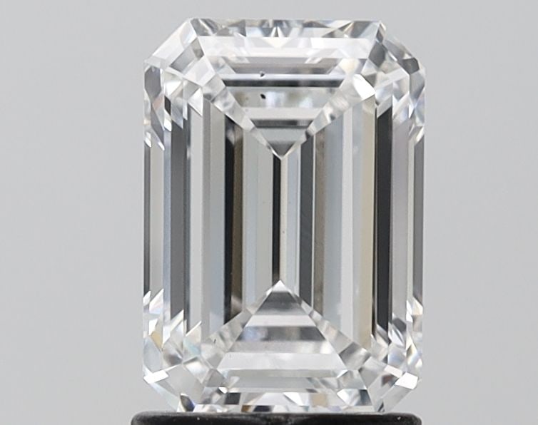 Loose Diamond - EMERALD 1.81ct E VS2: Loose Diamond - EMERALD 1.81ct E VS2 Source: This is a real non-mined Diamond that has been grown in a lab Shape: EMERALD Carats: 1.81 Color: E Clarity: VS2 Certification: IGI Video: