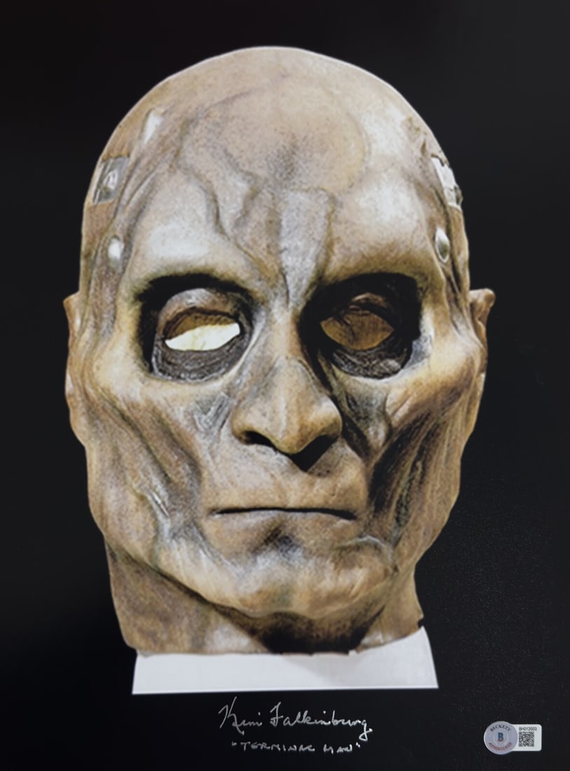 11x14 Kim Falkingburg Star Wars Signed Photo Terminal Man Beckett Authenticated: 11x14 Kim Falkingburg Star Wars Signed Photo Terminal Man Beckett Authenticated This is an original 11x14 photograph signed by Kim Falkingburg, who portrayed the alien Terminal Man in the original Sta