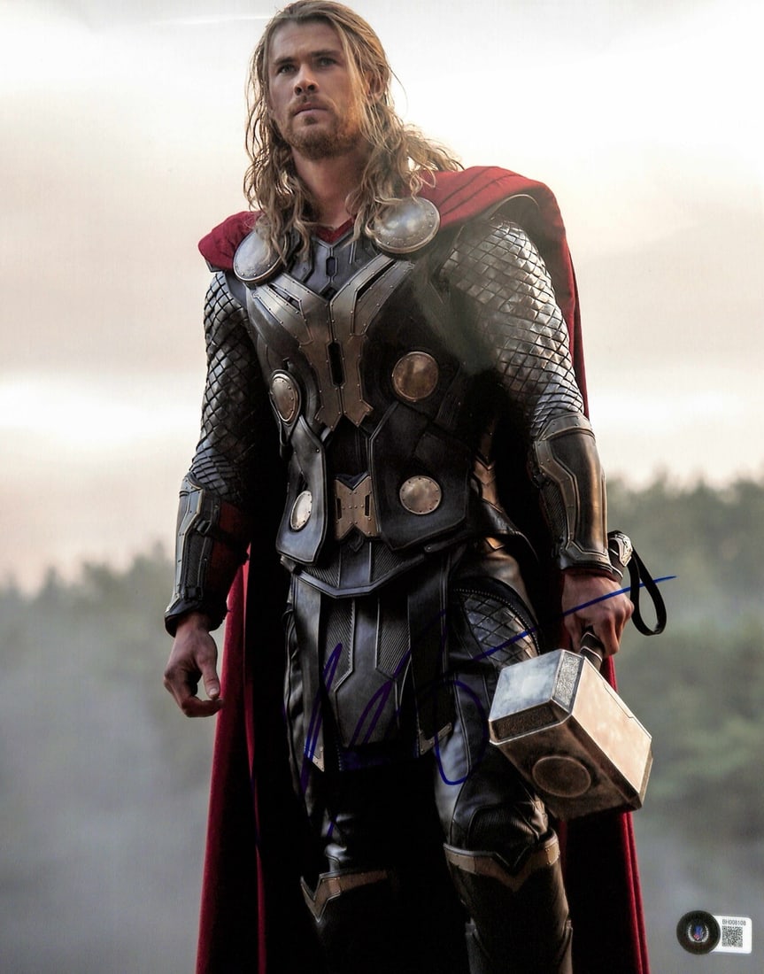 Chris Hemsworth Signed 11x14 Thor Photo Beckett Certified (1 of 1)