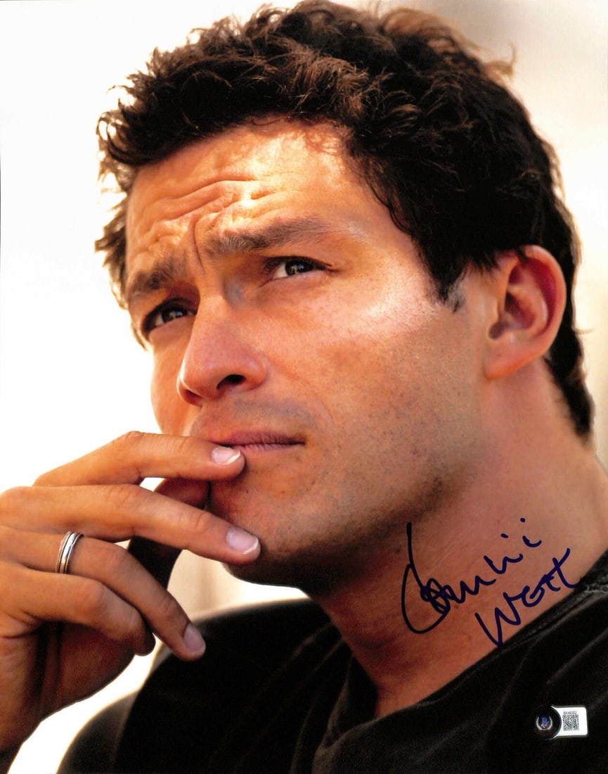 Dominic West autographed 11x14 photograph Beckett authenticated from The Wire: Dominic West autographed 11x14 photograph Beckett authenticated from The Wire This is an original 11x14 photograph signed by Dominic West, known for his role as Jimmy McNulty in the TV series The Wire