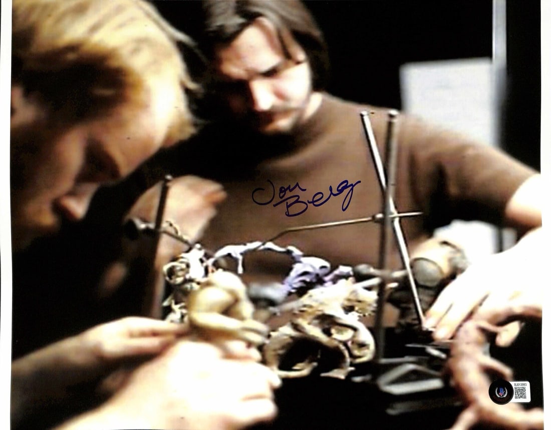 Jon Berg Signed Star Wars ANH Holo Chess 11x14 Photo Beckett Authenticated: Jon Berg Signed Star Wars ANH Holo Chess 11x14 Photo Beckett Authenticated This remarkable 11x14 photograph features the signature of Jon Berg, the renowned ILM Stop Motion animator, known for his wor