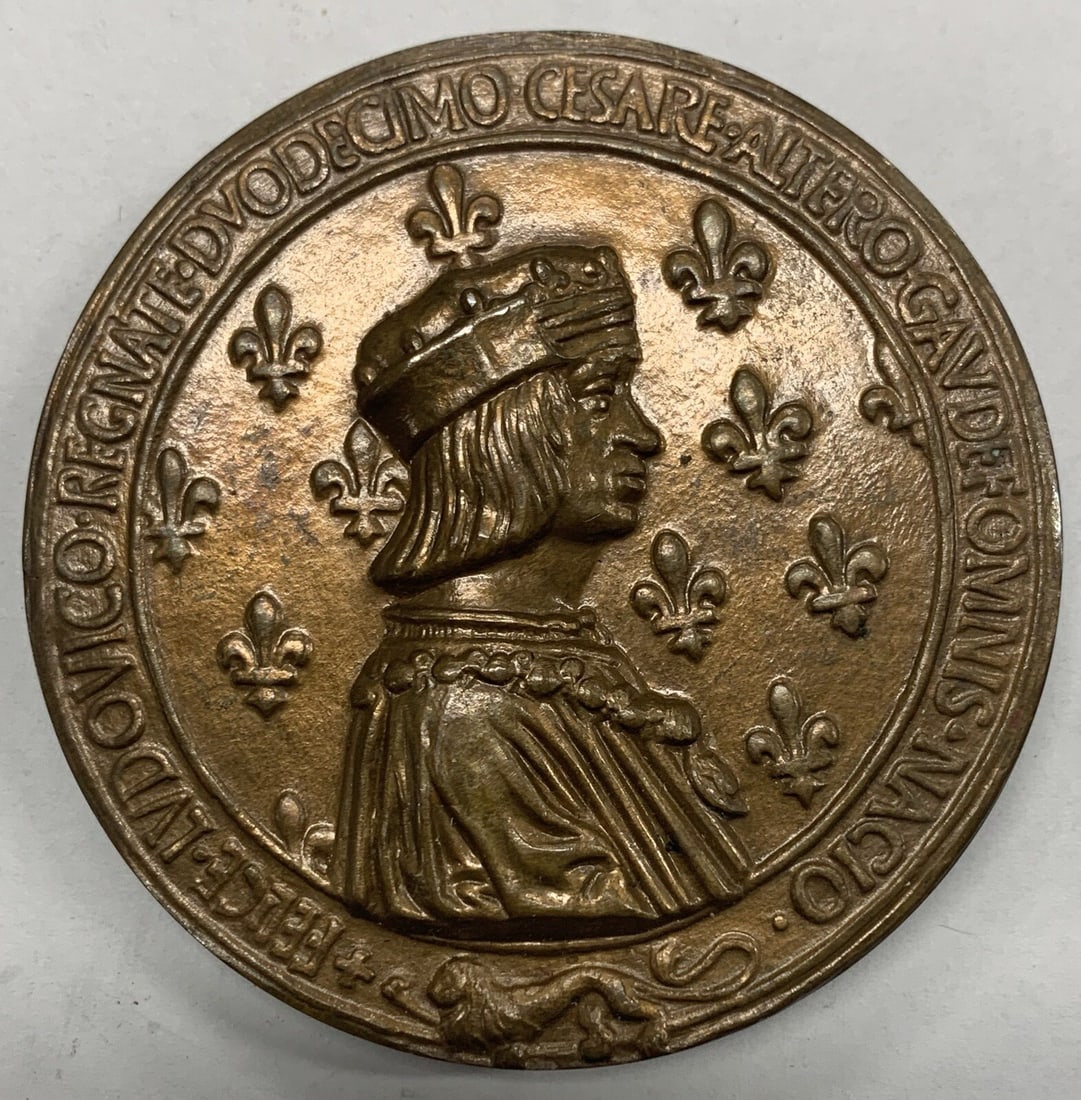 Bronze French Medal Commemorating Marriage of Louis XII and Anne of Brittany 3" 7.5oz: Bronze French Medal Commemorating Marriage of Louis XII and Anne of Brittany 3" 7.5oz This bronze medal commemorates the marriage of King Louis XII and Anne of Brittany. Originating from France, it is
