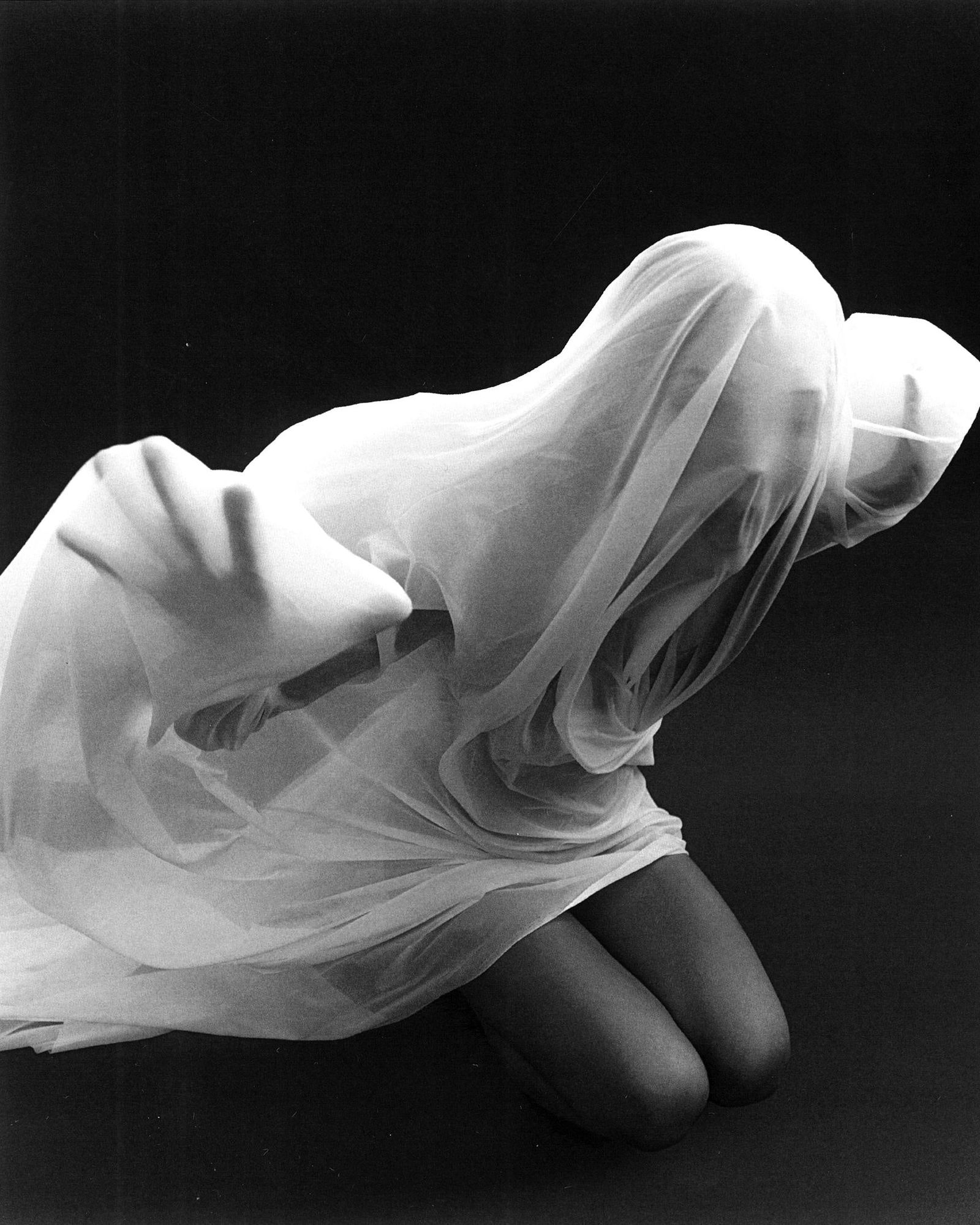 Kam fur mich Black and White Photography by Kseniya Vashchenko Ed 1 of 15: Kam fur mich Black and White Photography by Kseniya Vashchenko Ed 1 of 15 "Kam fur mich" is a striking black and white photograph by the talented Kseniya Vashchenko, measuring 29.5 x 24 inches. Create