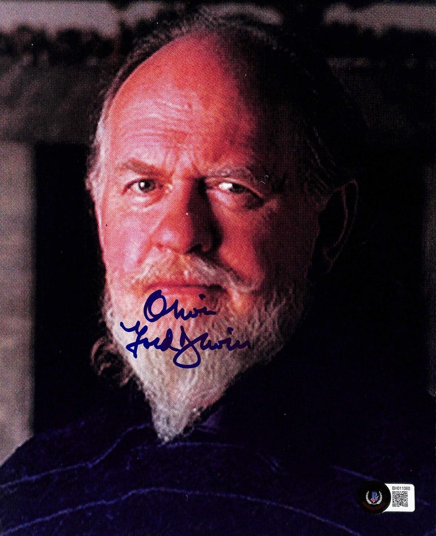 8x10 Photo Signed by Oliver Ford Davies as Sio Bibble with Beckett Authentication: 8x10 Photo Signed by Oliver Ford Davies as Sio Bibble with Beckett Authentication This 8x10 color photograph features Oliver Ford Davies as Sio Bibble from Star Wars: The Phantom Menace. The photo has