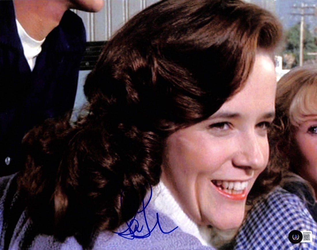 Lea Thompson Signed 11x14 Back to the Future Photo Beckett Certified: Lea Thompson Signed 11x14 Back to the Future Photo Beckett Certified This is an autographed 11x14 photograph of Lea Thompson, who portrayed "Lorraine Baines McFly" in the iconic movie Back to the Futu