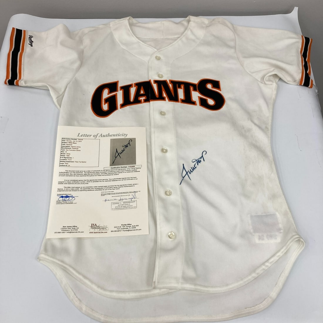 Willie Mays Signed 1989 San Francisco Giants Jersey with JSA COA: Willie Mays Signed 1989 San Francisco Giants Jersey with JSA COA Celebrate the legacy of baseball legend Willie Mays with this authentic San Francisco Giants 1989 game model jersey. This original sign