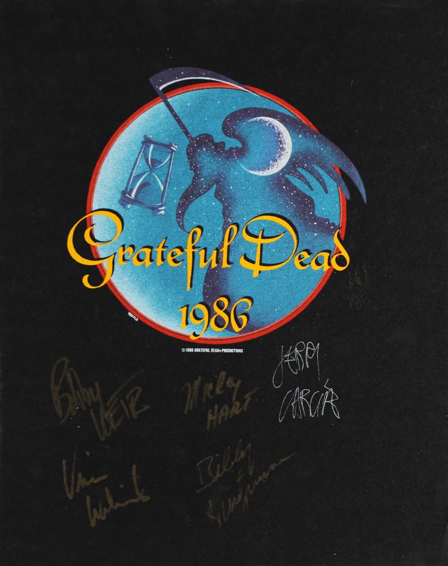 Grateful Dead Signed 16x20 1986 Tour Poster with BAS LOA: Grateful Dead Signed 16x20 1986 Tour Poster with BAS LOA This original 16x20 tour poster from the Grateful Dead's 1986 tour features authentic signatures from legendary band members Jerry Garcia, Bobb