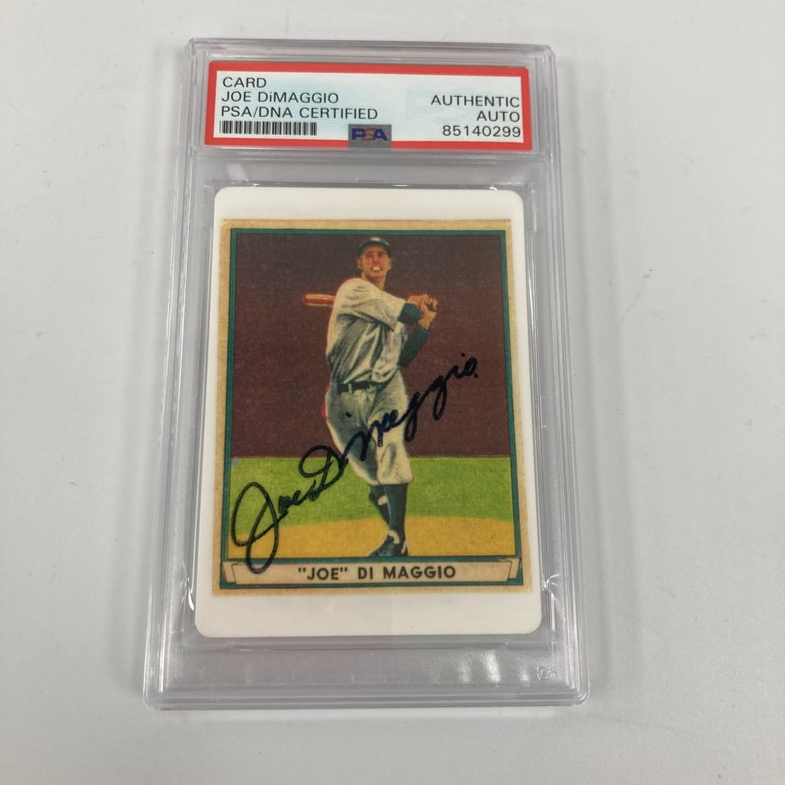 1941 Play Ball Joe DiMaggio Signed Baseball Card PSA Authenticated (1 of 3)