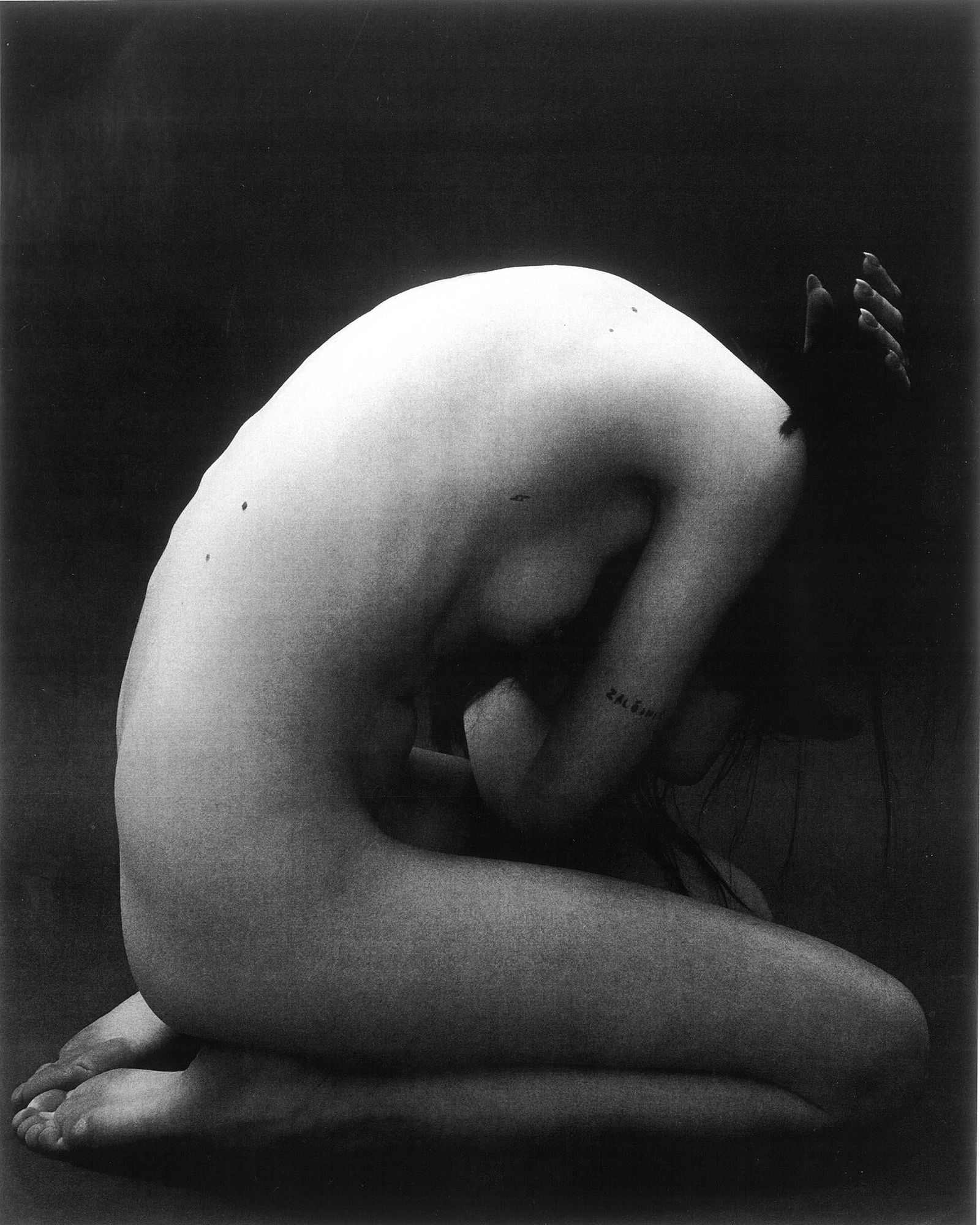 Leave - Close Nude Photography by Kseniya Vashchenko Limited Ed of 15: Leave - Close Nude Photography by Kseniya Vashchenko Limited Ed of 15 "Leave - Close" is a striking piece of nude photography by Kseniya Vashchenko, measuring 29.5" x 24". Created in 2022, this artwor