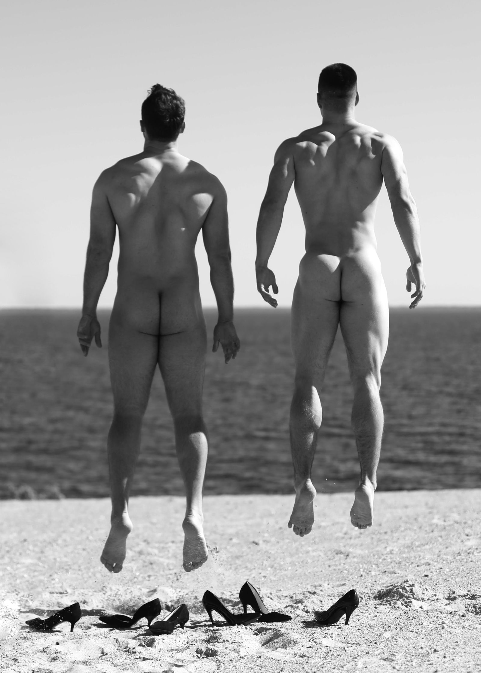 Olha Stepanian Man's World Nude Photography Edition of 7 35 x 28 Inches: Olha Stepanian Man's World Nude Photography Edition of 7 35 x 28 Inches "Man's World" is a striking piece of nude photography by Olha Stepanian, created in 2022. This artwork, measuring 35 inches by 2