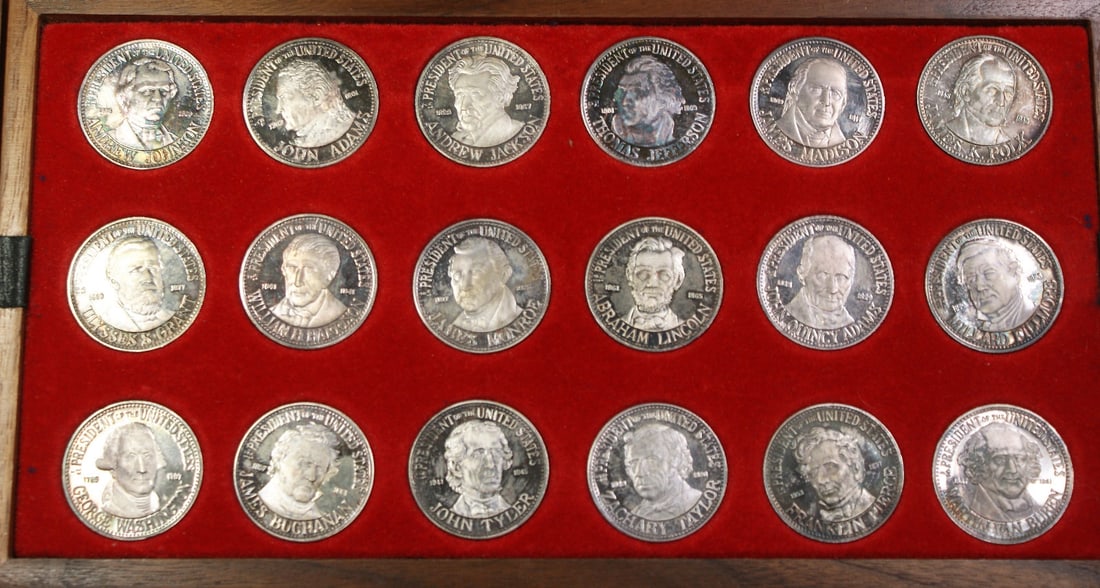 Uncirculated 1972 Silver Presidents Medal Set by Ital-Cambio Washington to Nixon: Uncirculated 1972 Silver Presidents Medal Set by Ital-Cambio Washington to Nixon This 1972 Ital-Cambio set features uncirculated silver medals depicting U.S. Presidents from Washington to Nixon. The m