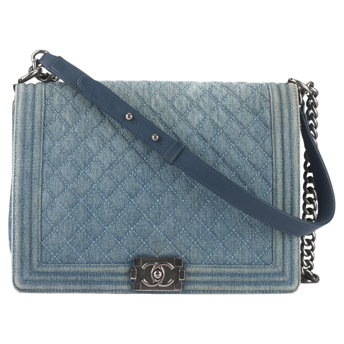 Chanel Blue Denim Quilted Large Boy Flap Bag with Hologram: Chanel Blue Denim Quilted Large Boy Flap Bag with Hologram Introducing the Chanel Denim Quilted Large Boy Flap in a stunning blue hue. This sophisticated handbag showcases a unique quilted denim desig