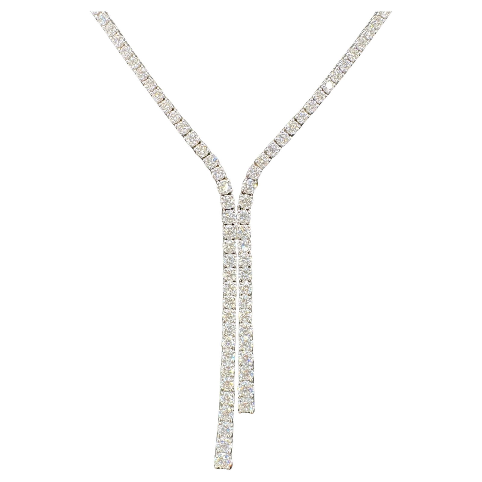 Harbor Diamonds 14KT White Gold Diamond Drop Necklace 7.52 Carats Contemporary Design: Harbor Diamonds 14KT White Gold Diamond Drop Necklace 7.52 Carats Contemporary Design This exquisite diamond drop necklace features a contemporary design crafted from 14KT white gold. It showcases a s