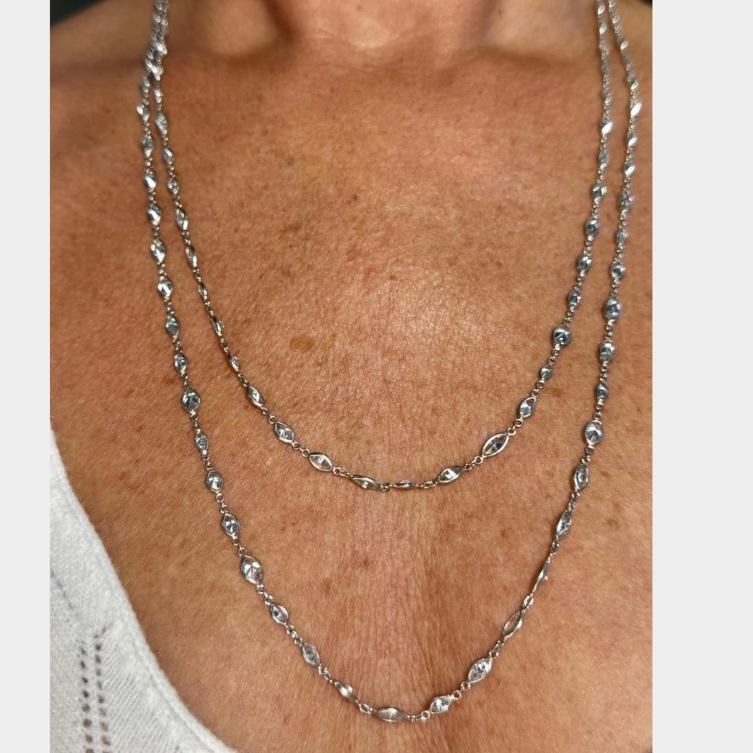 Platinum 26.60 Ct Marquise Diamond by the Yard Necklace 48 inches: Platinum 26.60 Ct Marquise Diamond by the Yard Necklace 48 inches This exquisite Platinum Diamond by the Yard Necklace features a stunning total diamond weight of approximately 26.60 carats. Crafted w