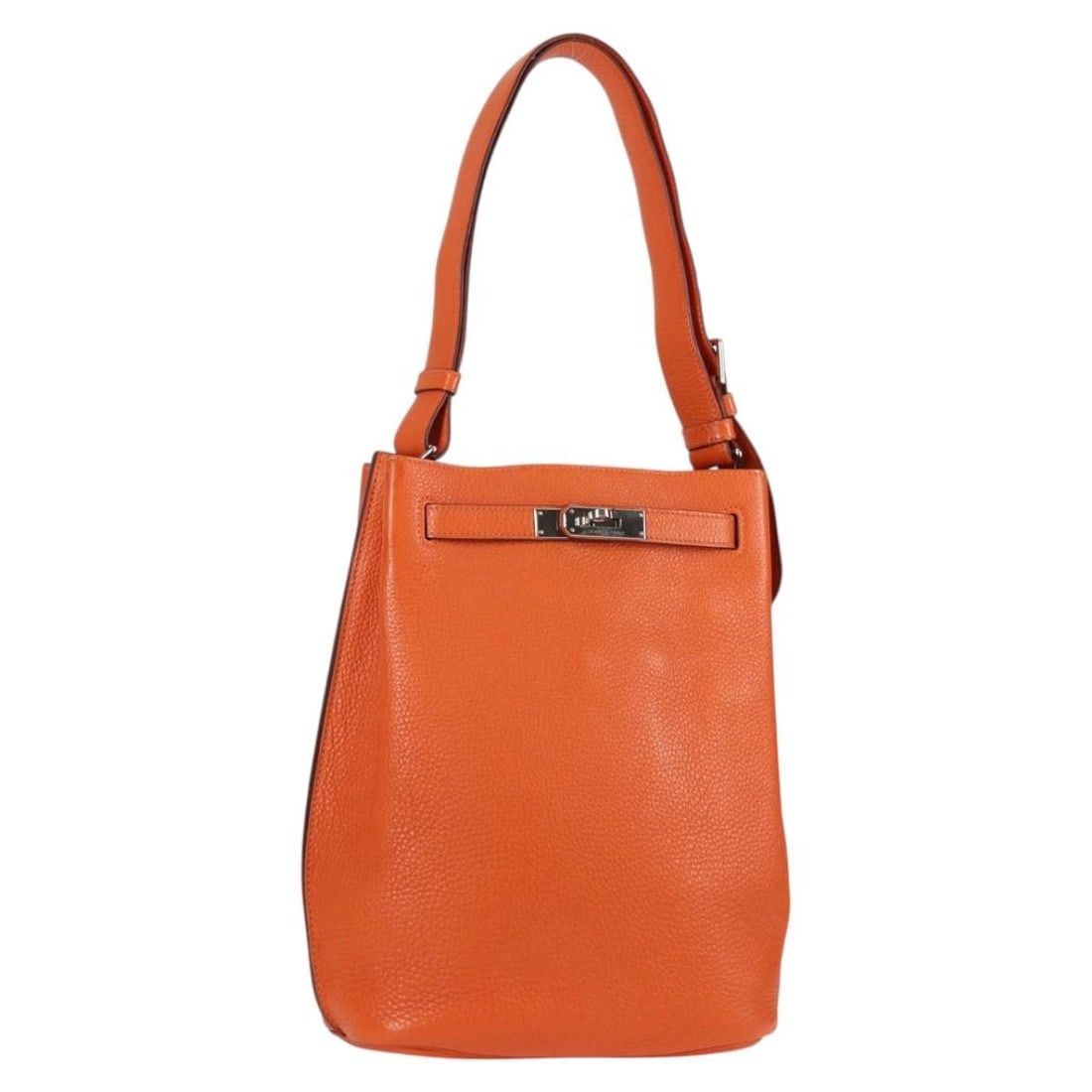 Hermes So Kelly Orange Leather Shoulder Bag 22cm France: Hermes So Kelly Orange Leather Shoulder Bag 22cm France The Hermes So Kelly is a women's handbag crafted from orange leather, featuring a structured silhouette and a comfortable shoulder strap. Made i