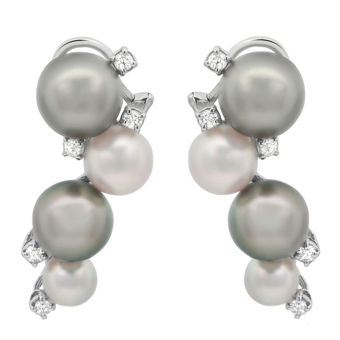 Damiani 18K White Gold Diamond Pearl Drop Earrings 0.45ctw: Damiani 18K White Gold Diamond Pearl Drop Earrings 0.45ctw Adorn your ears with these exquisite Damiani drop earrings, crafted from lustrous 18K white gold. Featuring a stunning combination of round b