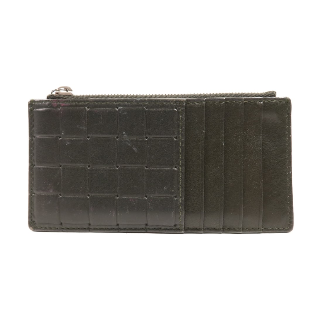Bottega Veneta Green Calfskin Leather Card Case SHW: Bottega Veneta Green Calfskin Leather Card Case SHW This elegant card case by Bottega Veneta is crafted from premium calfskin leather, showcasing a rich green color that exudes sophistication. Designe