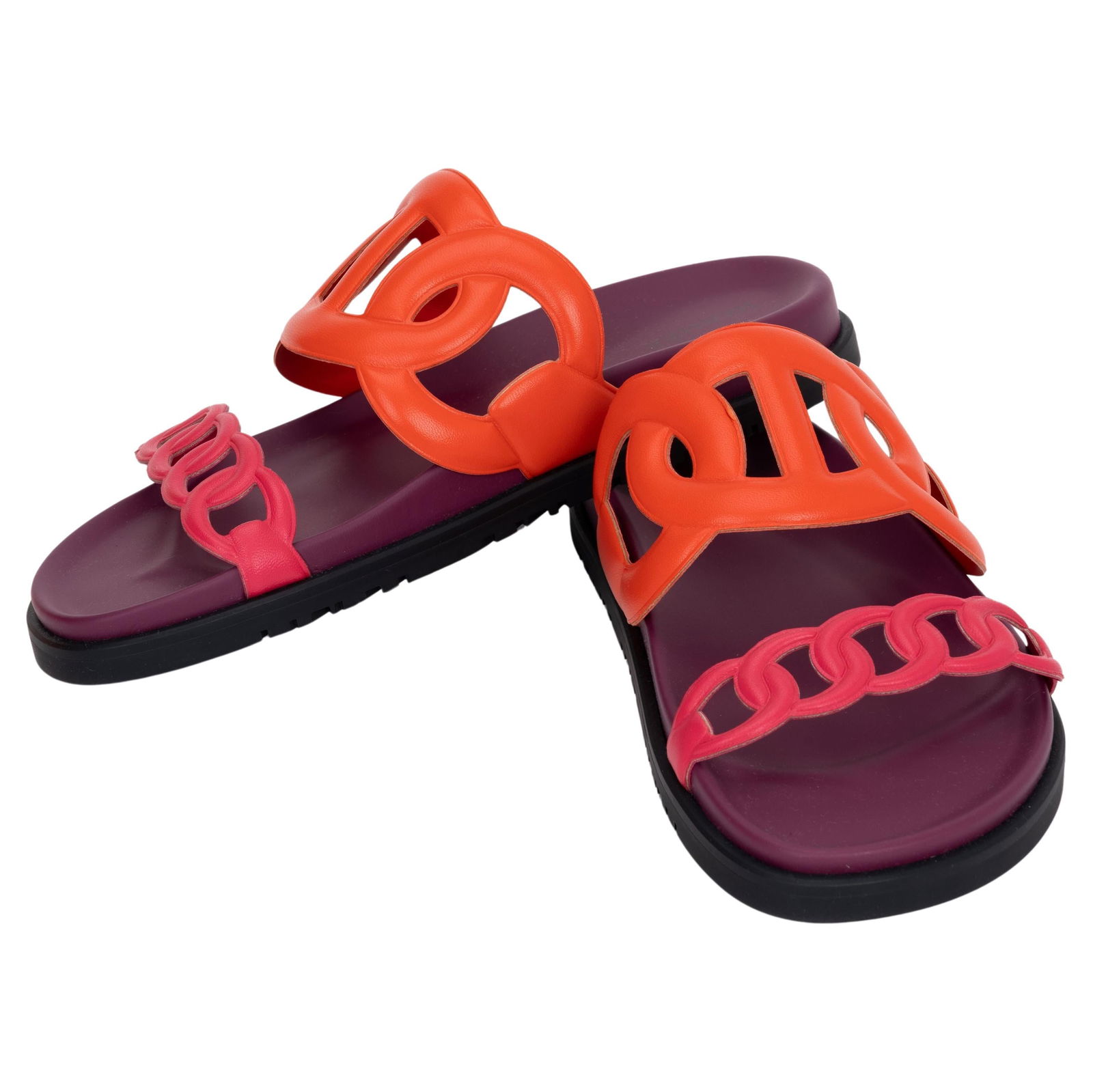 Hermes Chain D Ancre 38 Sandals Purple Orange Fuchsia Leather: Hermes Chain D Ancre 38 Sandals Purple Orange Fuchsia Leather Discover the luxurious comfort of these brand new Hermes Chain D Ancre 38 Sandals. Crafted with a vibrant combination of purple, orange, a