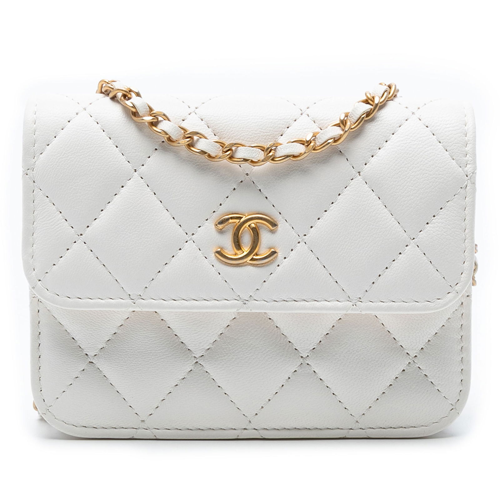 Chanel Mini CC White Quilted Lambskin Pearl Crush Pouch: Chanel Mini CC White Quilted Lambskin Pearl Crush Pouch The Chanel Mini CC Quilted Lambskin Pearl Crush Pouch is a stylish crossbody bag crafted from luxurious quilted lambskin leather. It features a