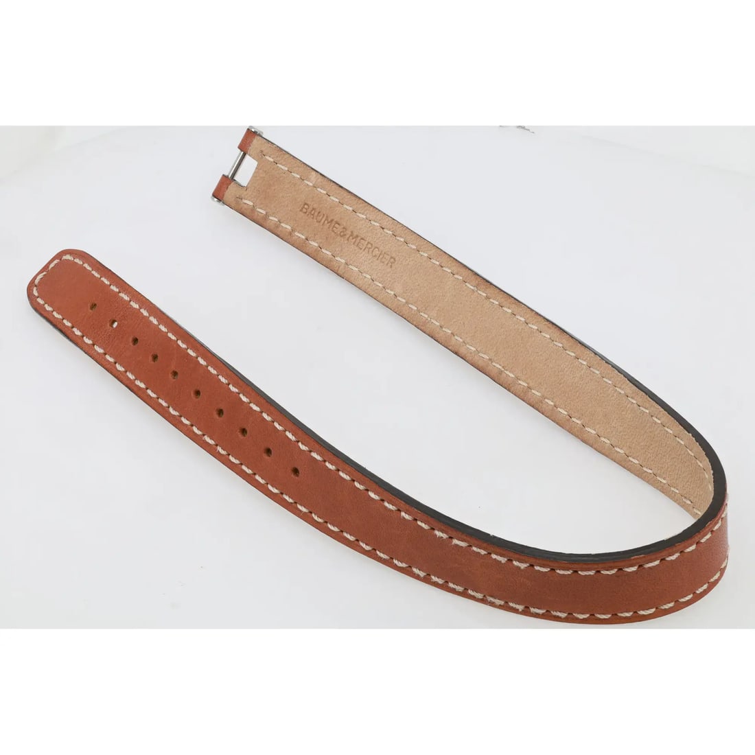 Baume & Mercier Linea 14mm Brown Leather Wrap Band for Luxury Watches: Baume & Mercier Linea 14mm Brown Leather Wrap Band for Luxury Watches Elevate your style with this Baume & Mercier Linea 14mm brown leather wrap-around watch band. Designed for luxury, this wristwatch