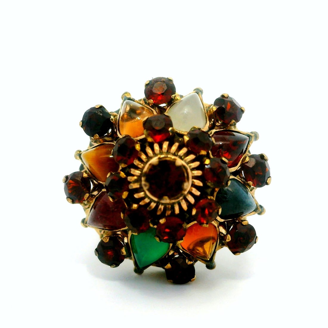 Vintage 8k Yellow Gold Multicolor Gemstone Cocktail Ring 6.5: Vintage 8k Yellow Gold Multicolor Gemstone Cocktail Ring 6.5 This exquisite vintage cocktail ring is crafted from solid 8k yellow gold and showcases a stunning tiered cluster design. The ring features