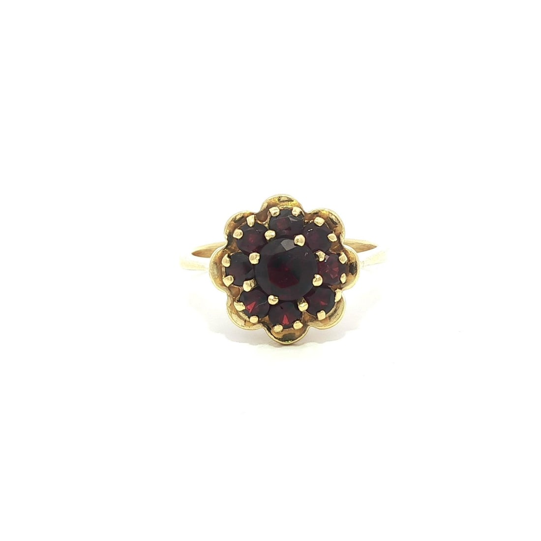 Vintage 16k-18k Yellow Gold Garnet Cluster Flower Cocktail Ring: Vintage 16k-18k Yellow Gold Garnet Cluster Flower Cocktail Ring This exquisite vintage cocktail ring features a stunning cluster of nine natural genuine garnets, each expertly crafted in a round brill