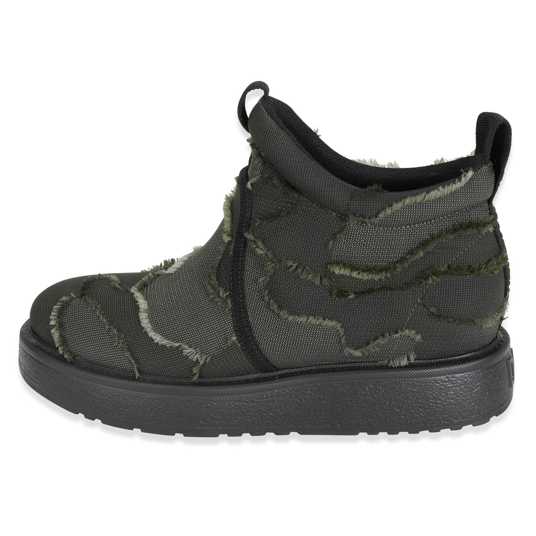 Christian Dior Women's Nomad-D Boots Green Camo 39 EUR: Christian Dior Women's Nomad-D Boots Green Camo 39 EUR Step out in style with the Dior Women's Nomad-D Boots in 'Green Camo'. Crafted in Italy, these lifestyle sneakers feature a unique blend of black