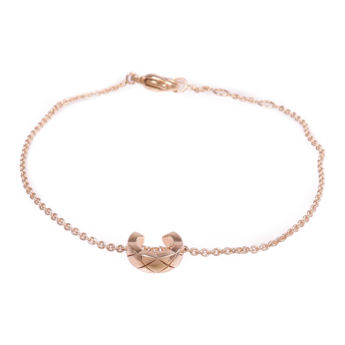 Coco Crush 18K Rose Gold Bracelet by CHANEL Model J12303: Coco Crush 18K Rose Gold Bracelet by CHANEL Model J12303 This CHANEL CC Coco Crush Bracelet is crafted from 18K pink gold and features a gold tone finish. Designed in a regular size, it showcases CHAN