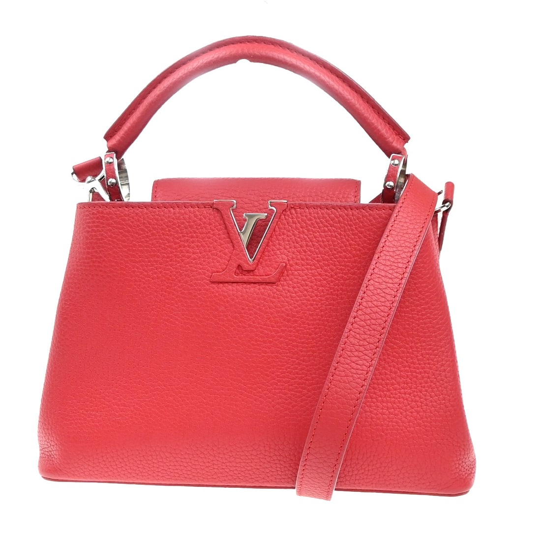 Red Leather Louis Vuitton Capucines Handbag 27cm by 19cm by 9cm: Red Leather Louis Vuitton Capucines Handbag 27cm by 19cm by 9cm This Louis Vuitton Capucines Bag is crafted from red leather, designed for female users. It features a compact size suitable for daily u
