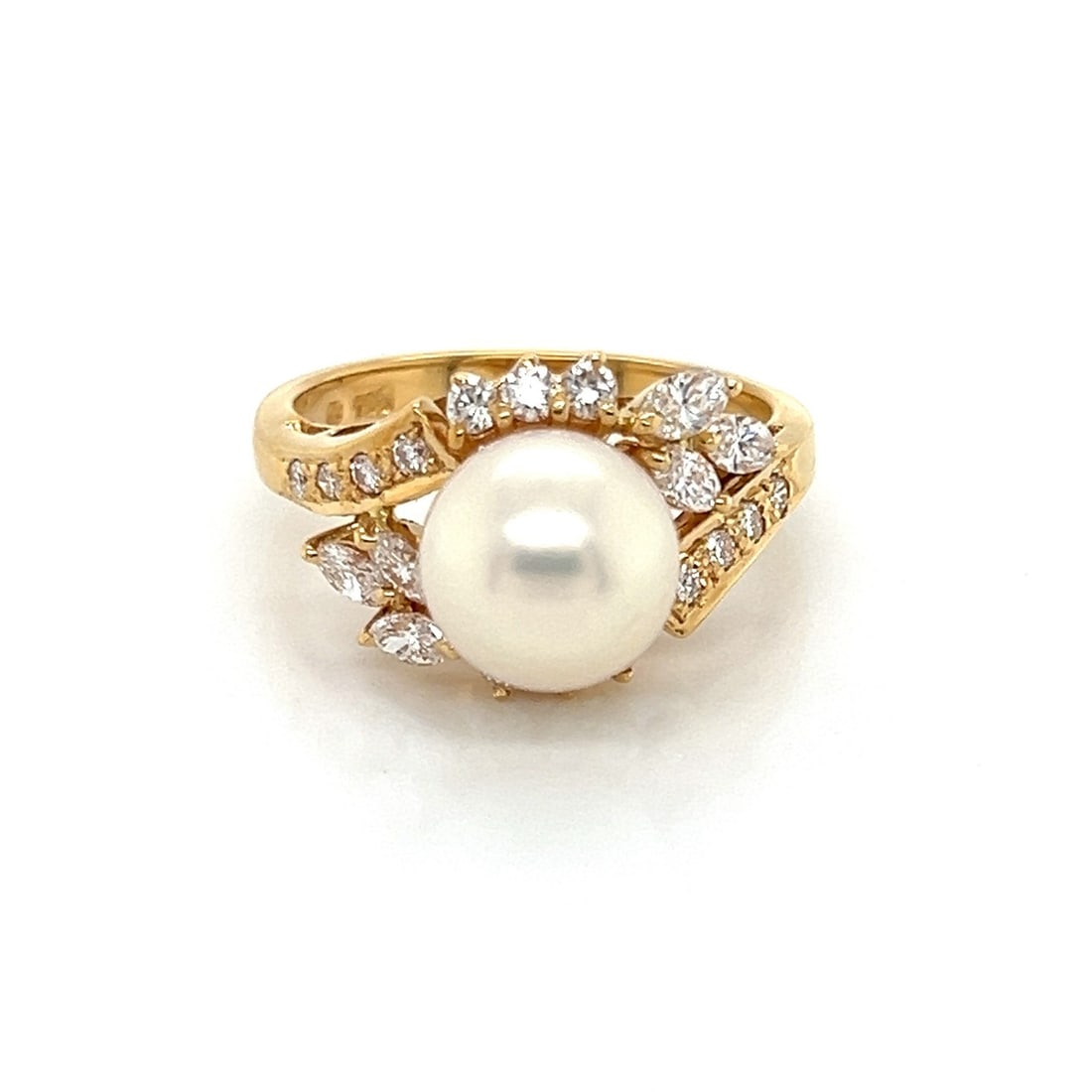 18k Yellow Gold Mikimoto Pearl and Diamond Cocktail Ring Size 6.5 (1 of 6)