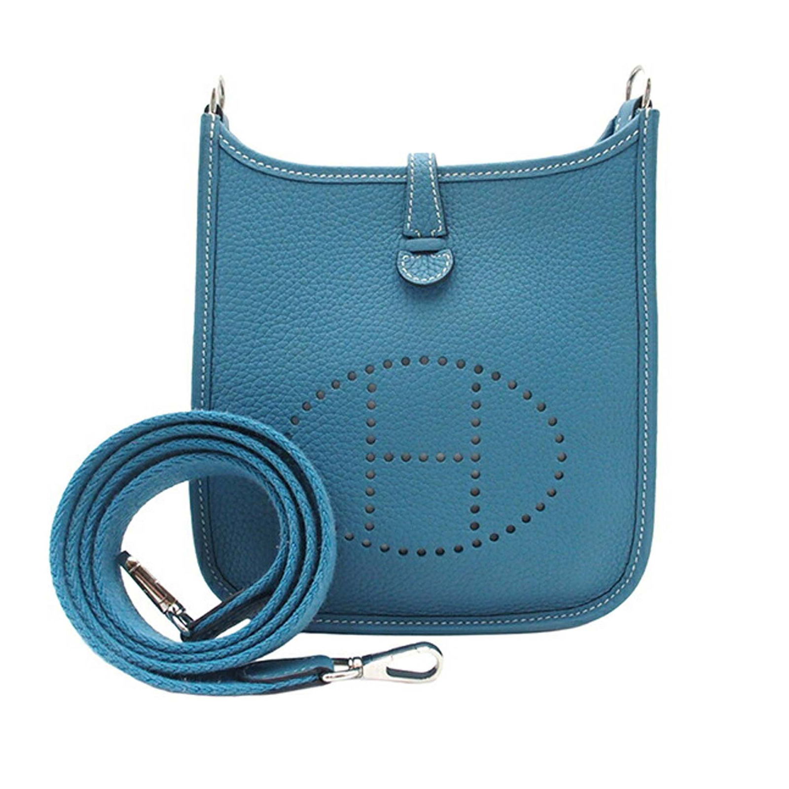 Hermes Clemence Evelyne TPM Blue Jean Leather Bag: Hermes Clemence Evelyne TPM Blue Jean Leather Bag The Hermes Clemence Evelyne TPM showcases exquisite craftsmanship with its Clemence leather body in a striking New Blue Jean color. This stylish bag f