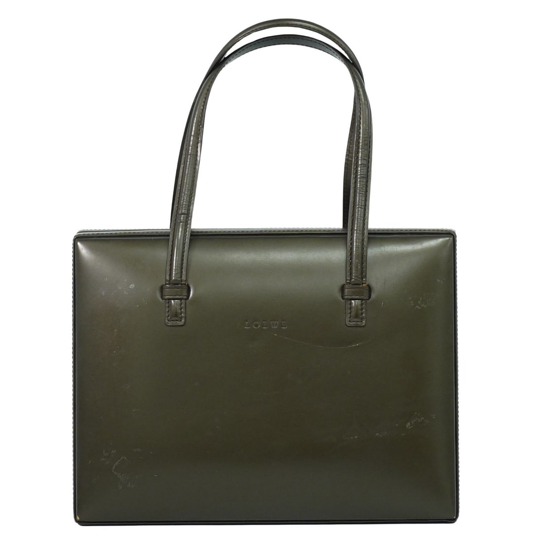 Brown Leather Loewe Postal Bag for Women 27cm by 20cm by 10cm: Brown Leather Loewe Postal Bag for Women 27cm by 20cm by 10cm This Loewe Postal Bag is crafted from brown leather and designed for women. It features a compact size with dimensions of 27cm x 20cm x 10