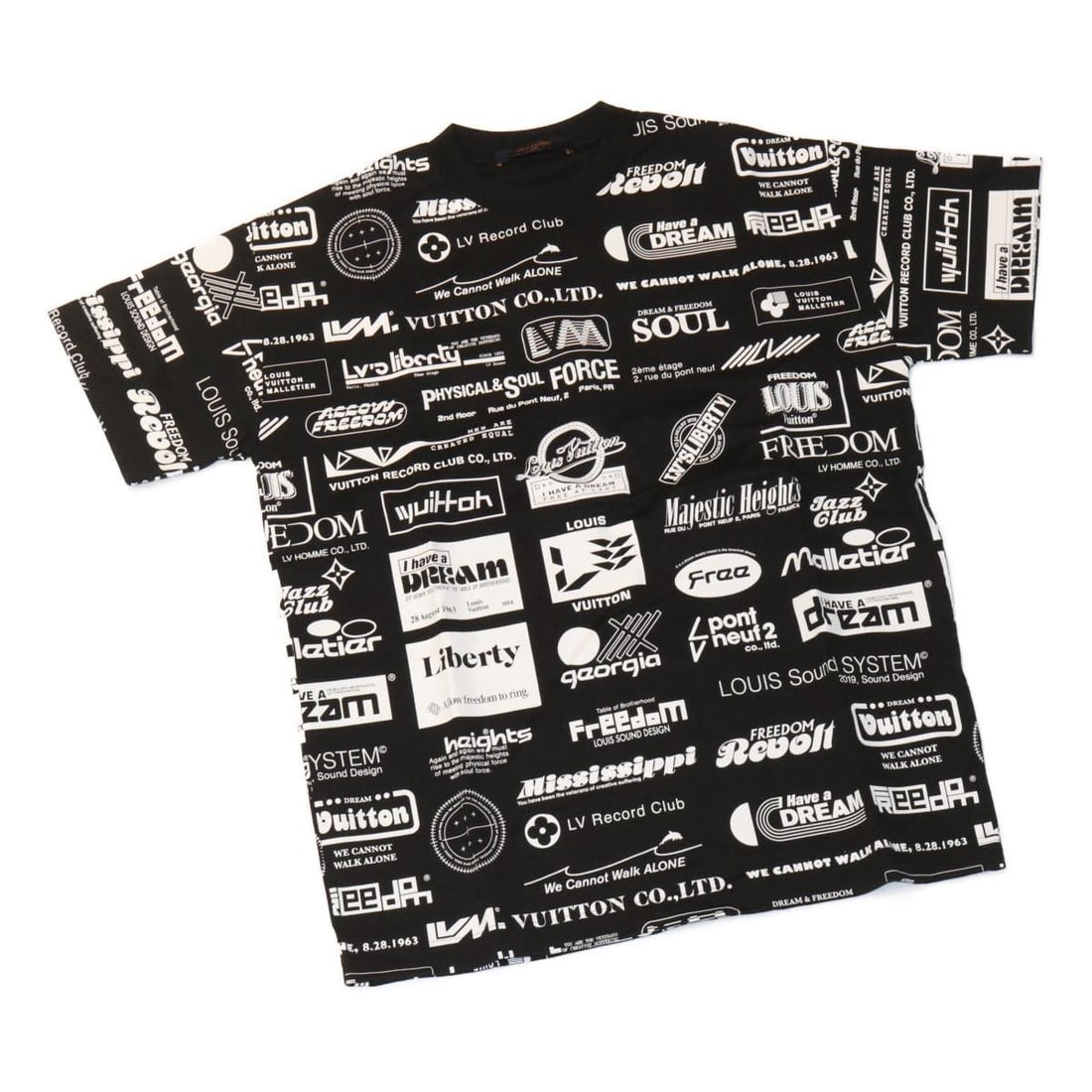 LOUIS VUITTON Black All Over Logo T-shirt XS Fall Winter 2019 Authentic: LOUIS VUITTON Black All Over Logo T-shirt XS Fall Winter 2019 Authentic Elevate your casual wardrobe with this exquisite Louis Vuitton All Over Logo T-shirt. Crafted in Italy, this short-sleeved T-shi