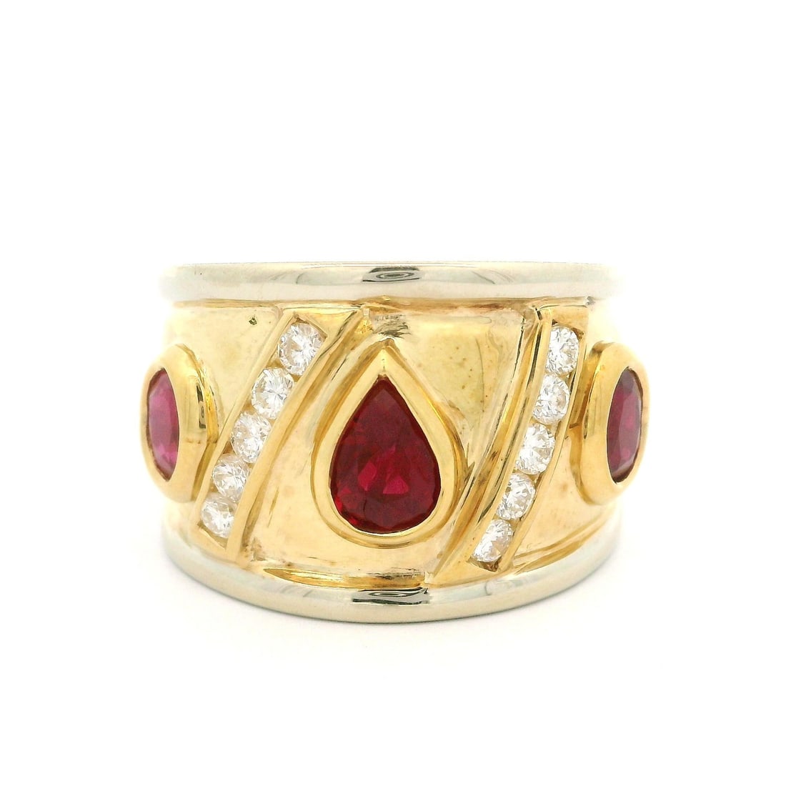 18k Gold 2.98ctw Ruby Diamond Bombe Cigar Cocktail Ring: 18k Gold 2.98ctw Ruby Diamond Bombe Cigar Cocktail Ring This exquisite cocktail band ring features a stunning dome design crafted from 18k solid yellow gold, showcasing a total carat weight of approxi