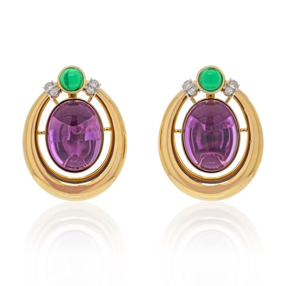 David Webb Vintage Platinum 18K Gold Amethyst Emeralds Clip-On Earrings: David Webb Vintage Platinum 18K Gold Amethyst Emeralds Clip-On Earrings Experience luxury with these exquisite vintage earrings by David Webb, crafted from Platinum and 18K Yellow Gold. These clip-on