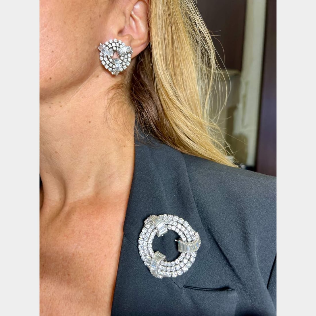 Art Deco Platinum Diamond Brooch 24.00 Ct 94 Round 45 Baguette Diamonds - 3