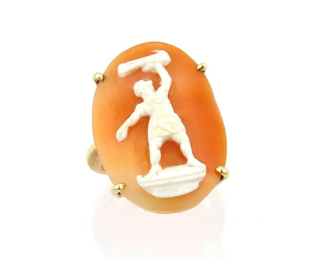 Vintage 14k Yellow Gold Shell Cameo Figure Oval Top Ring Size 8.75: Vintage 14k Yellow Gold Shell Cameo Figure Oval Top Ring Size 8.75 This vintage ring features a shell cameo figure set in an oval top crafted from 14k yellow gold. Designed in size 8.75, the piece sho