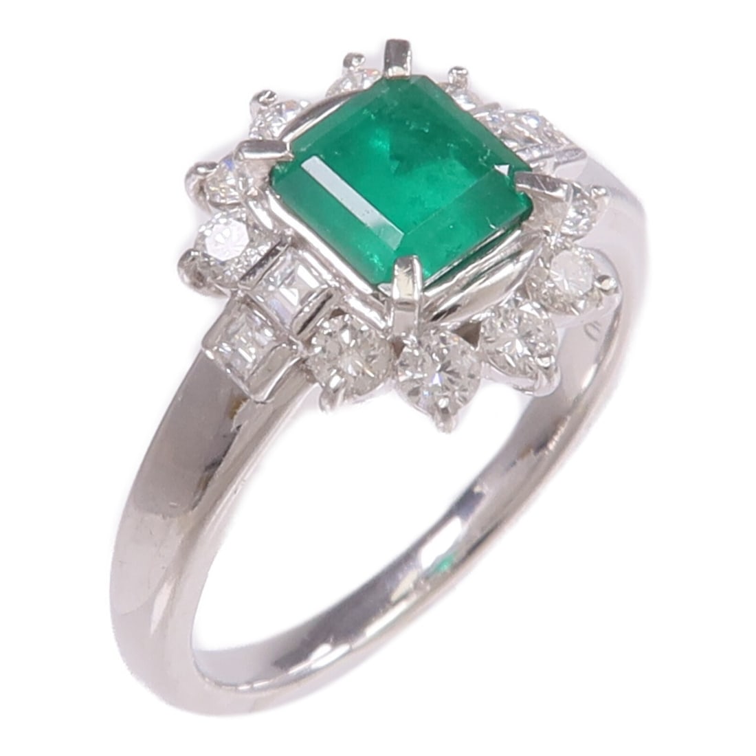 Platinum Pt900 Ring with Emerald and Diamond Size 6.25: Platinum Pt900 Ring with Emerald and Diamond Size 6.25 This elegant ring features a vibrant green emerald as its centerpiece, set in Pt900 platinum. Designed in a classic style, it offers both sophist