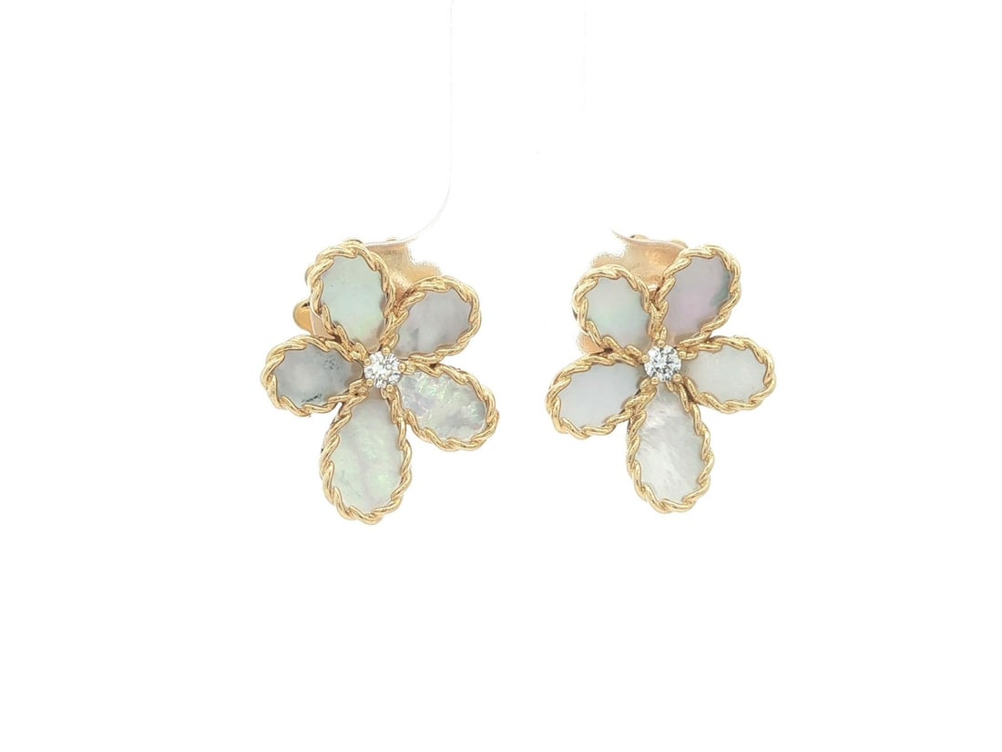 Jasmine Flower Earrings in 18k Gold with Mother of Pearl and Diamonds by Roberto Coin: Jasmine Flower Earrings in 18k Gold with Mother of Pearl and Diamonds by Roberto Coin These Roberto Coin Jasmine Flower earrings feature solid 18k yellow gold adorned with 12 genuine pear-cut mother o
