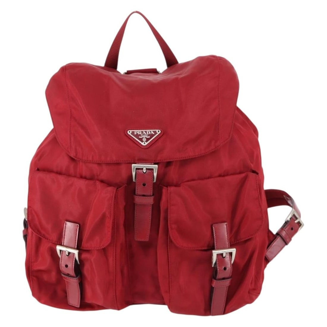 Prada Nylon Backpack Red Double Front Pocket 30x33x15cm Unisex: Prada Nylon Backpack Red Double Front Pocket 30x33x15cm Unisex This unisex Prada Double Front Pocket Backpack is crafted from red nylon and designed for versatile daily use. The pre-owned backpack