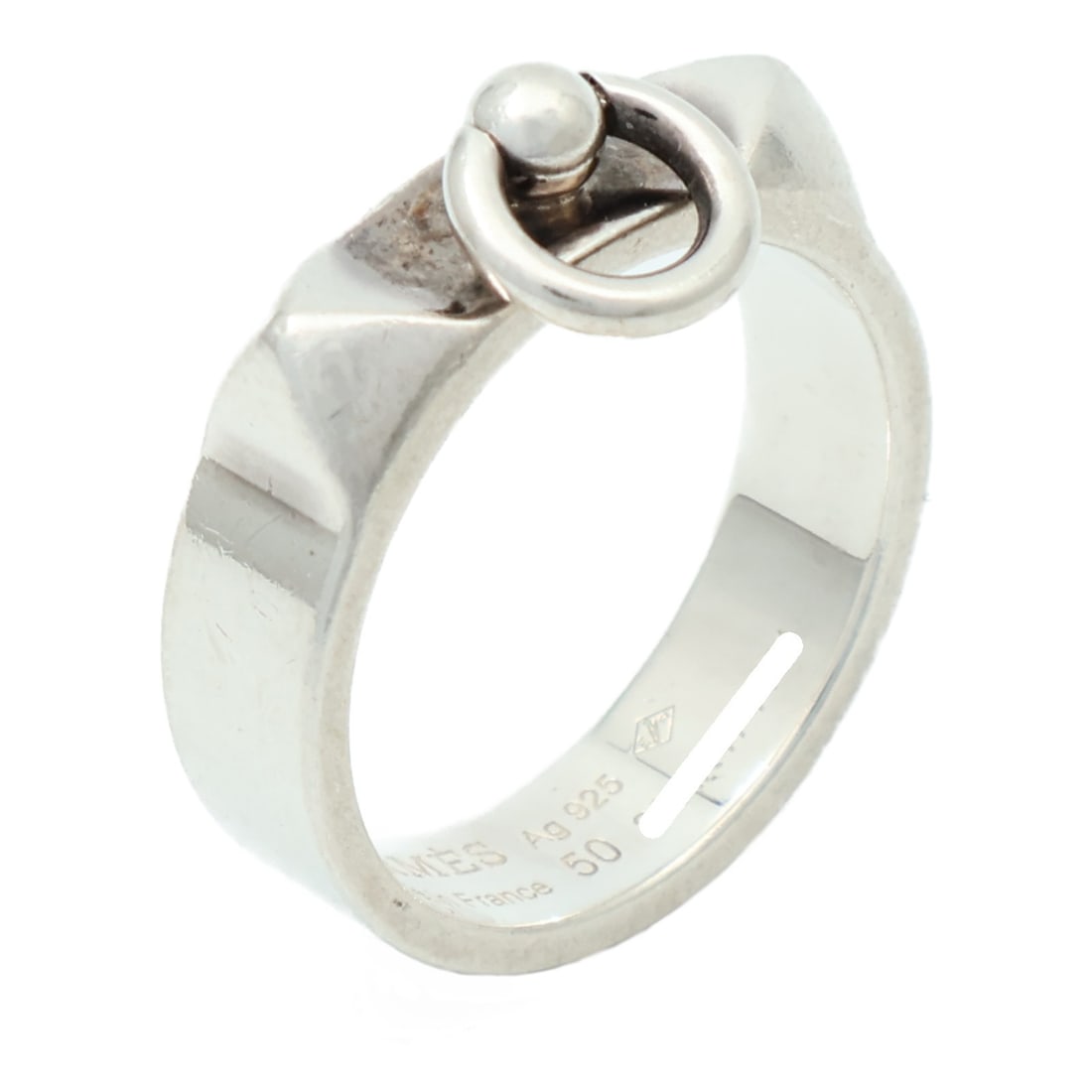 Hermes Sterling Silver 925 Collier de Chien US 5.25 Ring: Hermes Sterling Silver 925 Collier de Chien US 5.25 Ring This Hermes CDC ring is crafted from 925 sterling silver and features a sleek, modern design. Made in France, it is presented in a silver tone