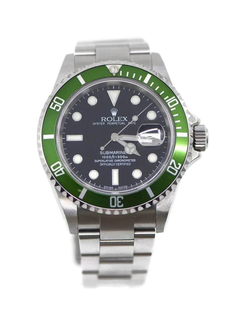 Rolex Submariner Kermit Flat 4 Stainless Steel Watch 16610V with Box and Papers: Rolex Submariner Kermit Flat 4 Stainless Steel Watch 16610V with Box and Papers This Rolex Submariner Kermit Flat 4 wristwatch (Model: 16610V) features a robust stainless steel case and band, compleme