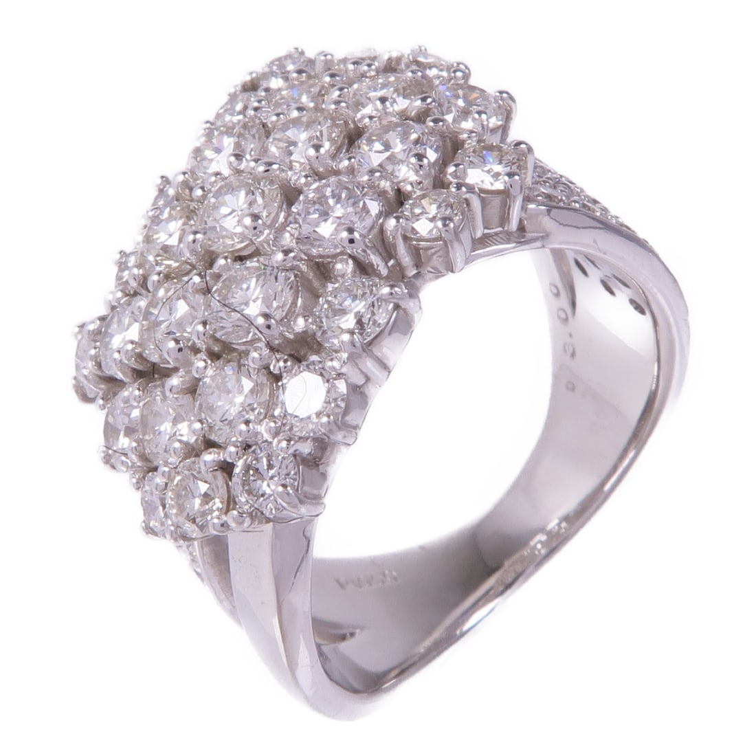Jewelry Diamond Ring in PT900 Platinum US Size 6: Jewelry Diamond Ring in PT900 Platinum US Size 6 This exquisite diamond ring is crafted from high-quality PT900 platinum, offering both durability and elegance. The clear color of the diamond enhances