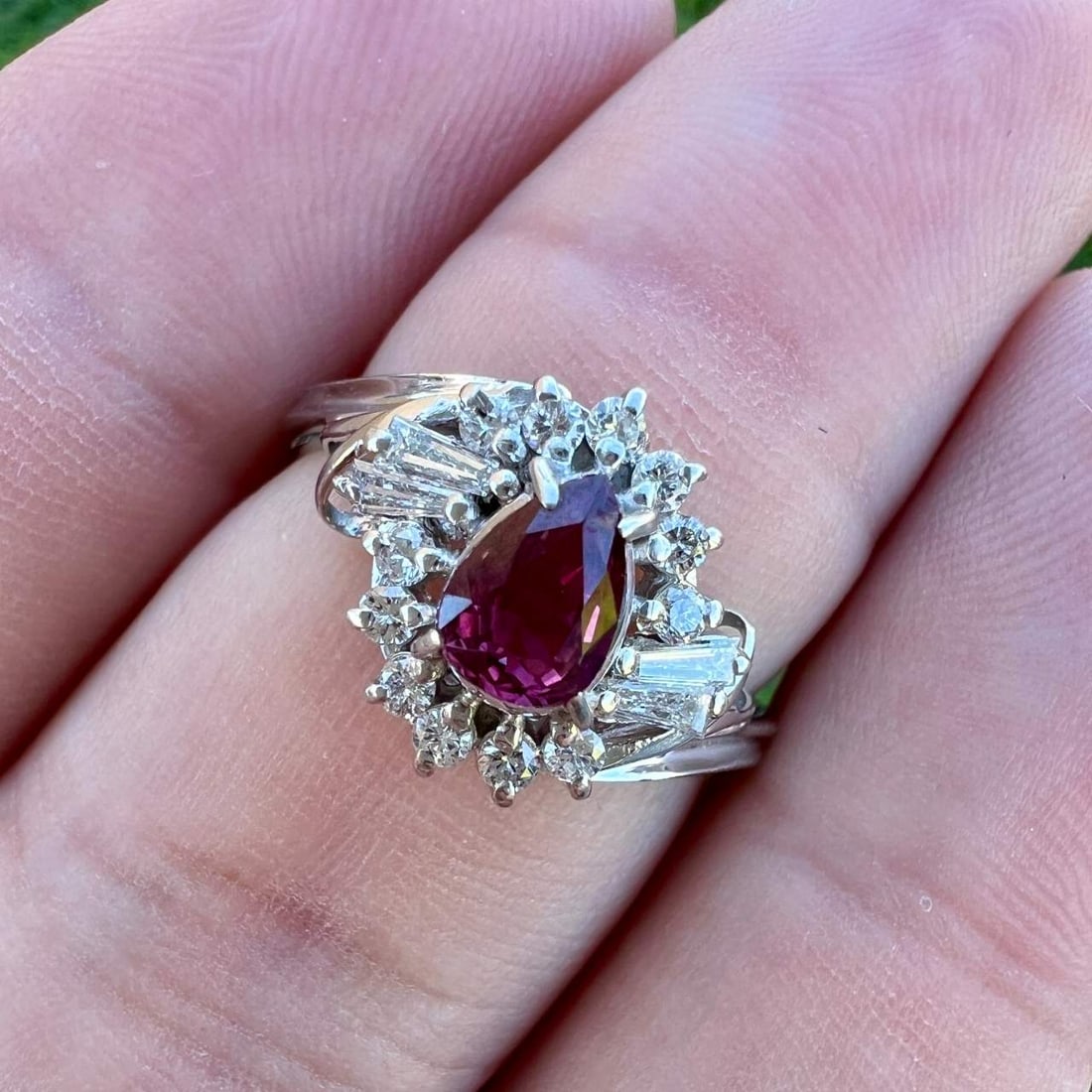 Platinum Ruby 0.59 Ct Diamond Ring 16 Diamonds F-G VS1-SI1 - 4