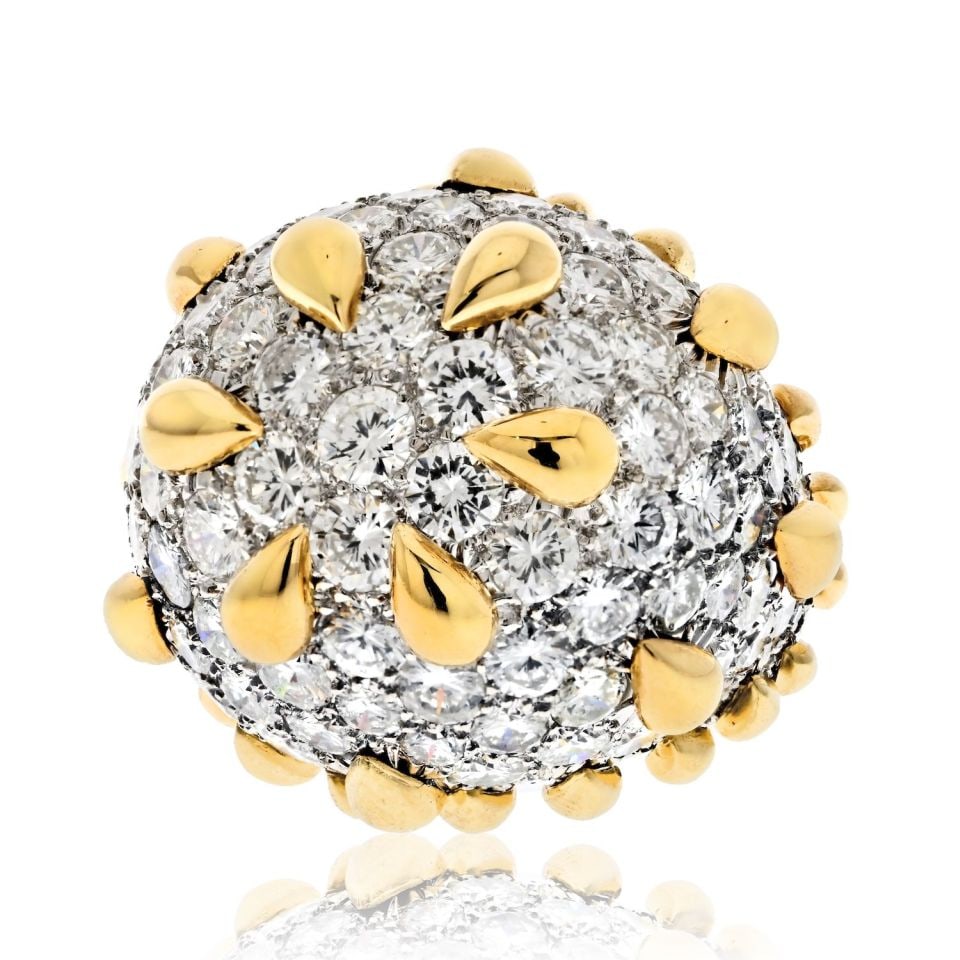 David Webb Bombe Diamond Cluster Ring Platinum 18K Gold 10 Cts: David Webb Bombe Diamond Cluster Ring Platinum 18K Gold 10 Cts This exquisite estate ring, designed by David Webb, showcases a stunning bombe diamond cluster crafted in platinum and 18K yellow gold. W
