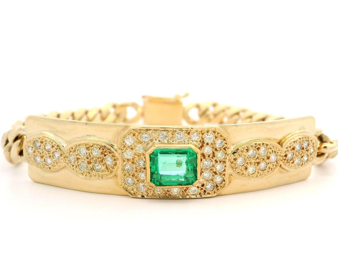 Unisex 2.5ctw Colombian Emerald Diamond Cuban Link Bracelet GIA Certified Yellow Gold: Unisex 2.5ctw Colombian Emerald Diamond Cuban Link Bracelet GIA Certified Yellow Gold This exquisite unisex bracelet features a stunning combination of a natural Colombian emerald and diamonds, elegan