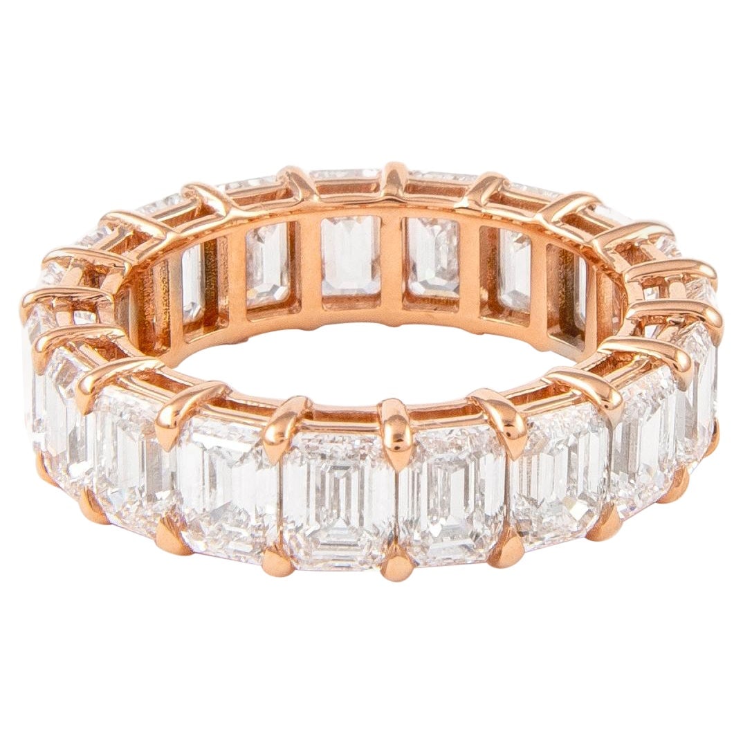 8.08ct Emerald Cut Diamond Eternity Band 18k Rose Gold: 8.08ct Emerald Cut Diamond Eternity Band 18k Rose Gold This stunning emerald cut diamond eternity band features 15 exquisite emerald cut diamonds totaling 8.08 carats, showcasing I/J color and VS clar