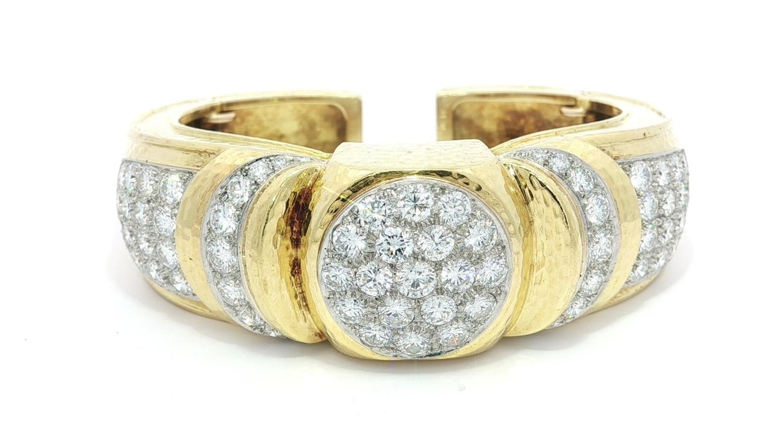 Heavy 18k Gold Platinum 12ctw Diamond Hammered Cuff Bracelet: Heavy 18k Gold Platinum 12ctw Diamond Hammered Cuff Bracelet Introducing a stunning Heavy 18k Gold and Platinum Cuff Bracelet, a true statement piece for any jewelry collection. This exquisite bracele