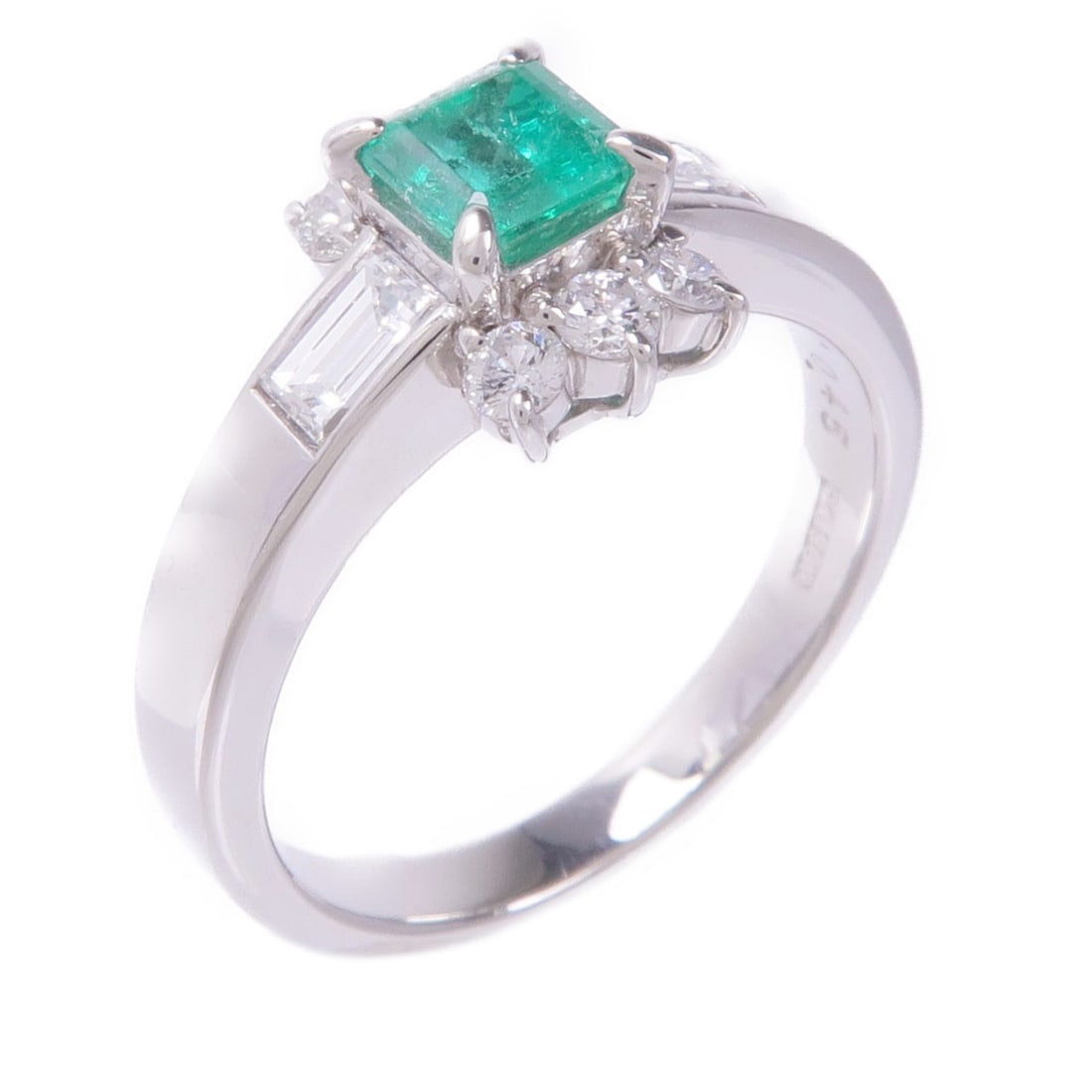 Emerald Diamond Ring in PT900 Platinum Size 5.75 (1 of 8)